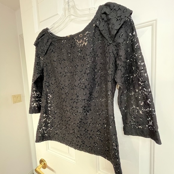 Pins & Needles Anthropologie Allover Lace Semi-sheer Puff Shoulder Top S Black - Picture 6 of 16